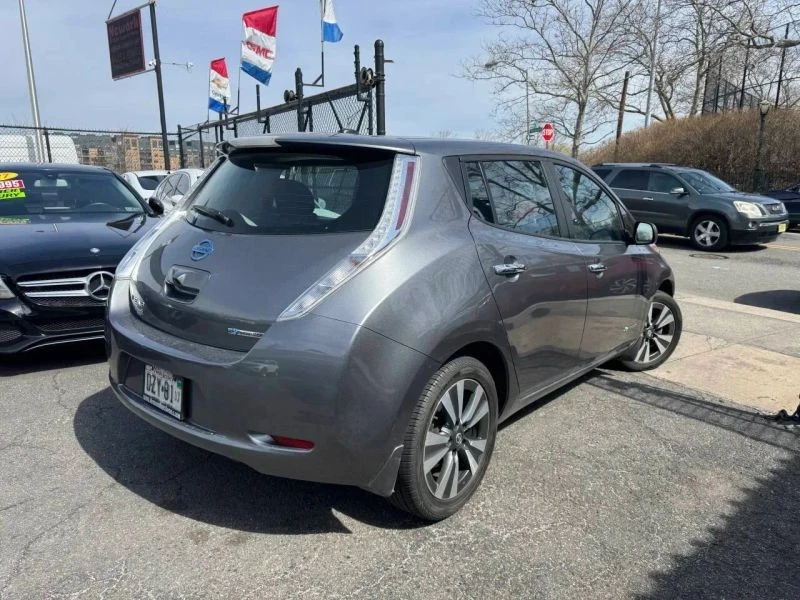 2016 Nissan Leaf - Image 4 of 10