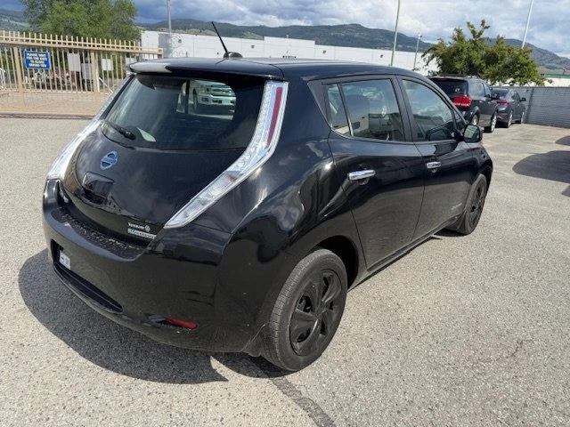 2016 Nissan Leaf - Image 6 of 17