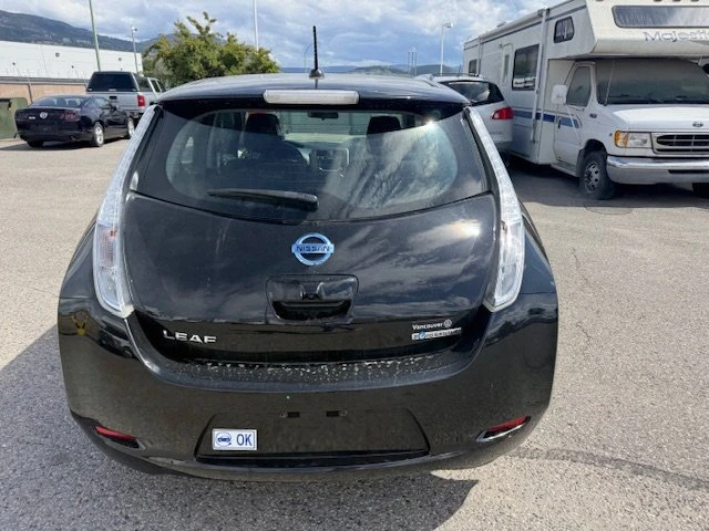 2016 Nissan Leaf - Image 5 of 17