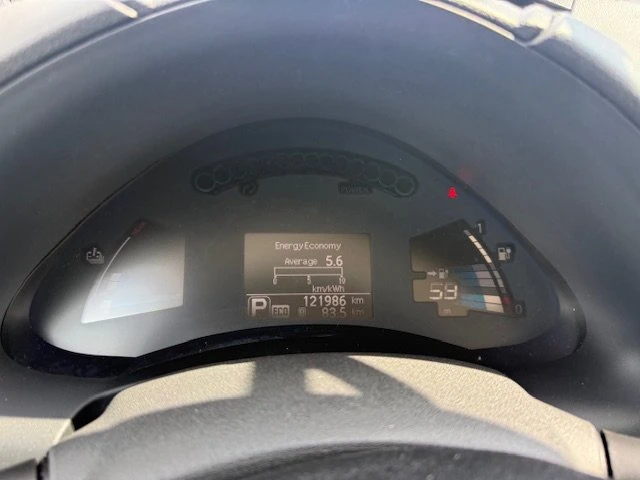 2016 Nissan Leaf - Image 11 of 17