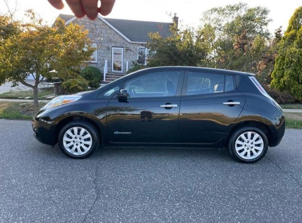 2016 Nissan Leaf - Image 6 of 16
