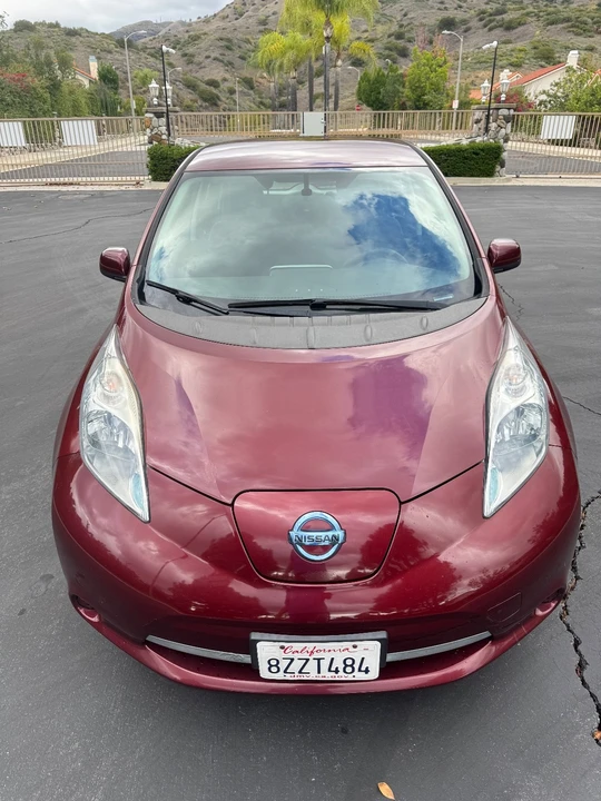 2016 Nissan Leaf - Image 9 of 17