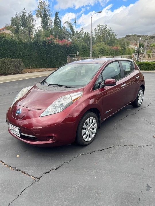 2016 Nissan Leaf - Image 4 of 17