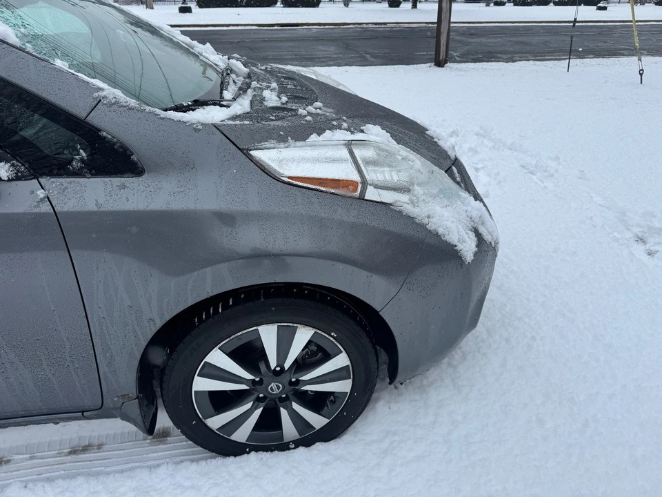2016 Nissan Leaf - Image 5 of 20