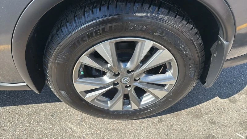 2016 Nissan Murano 3rd Gen - Image 9 of 12
