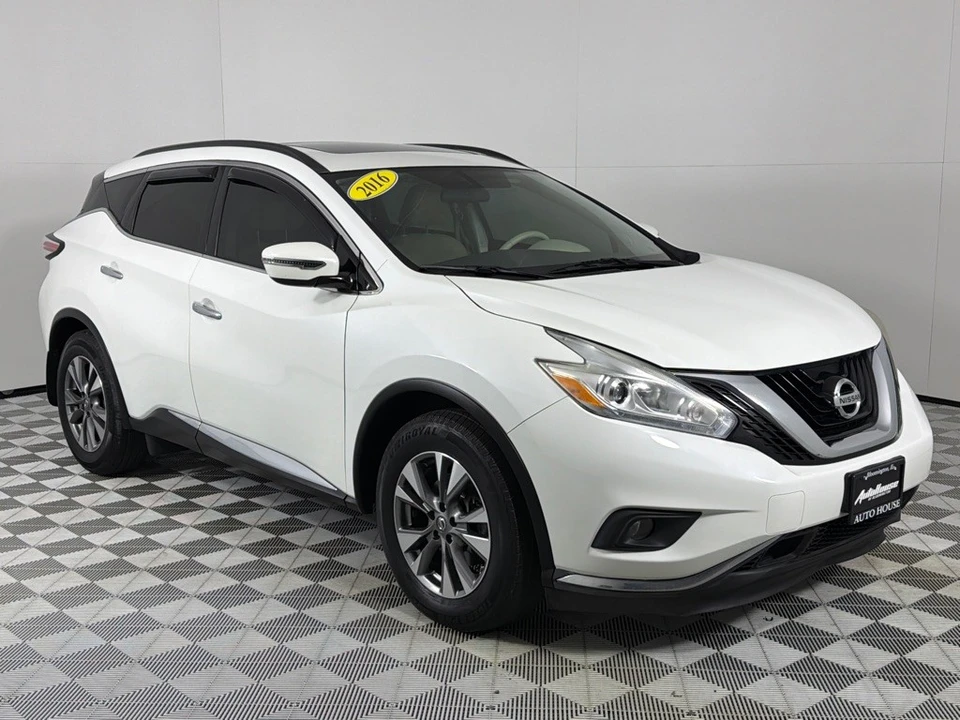 2016 Nissan Murano 3rd Gen - Image 3 of 12