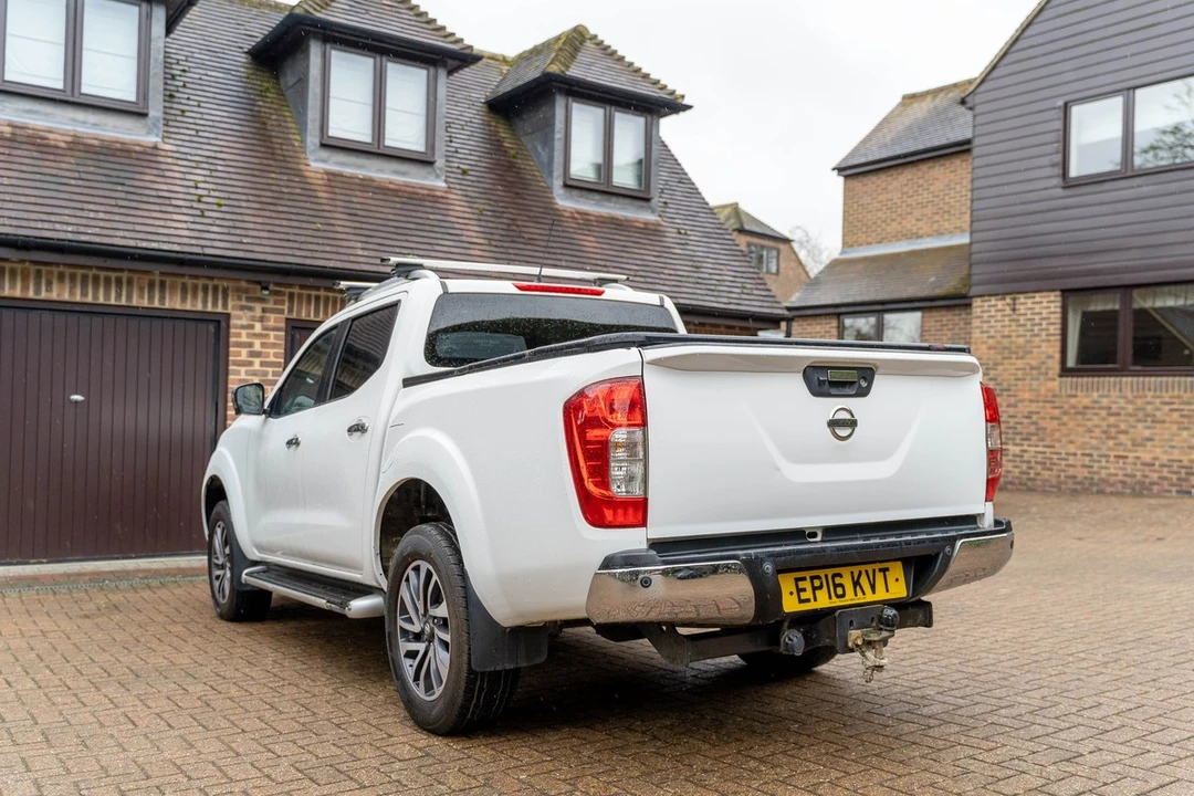 2016 Nissan Frontier 2nd Gen - Image 15 of 30