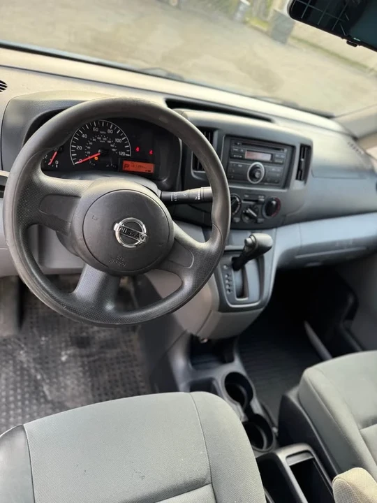 2016 Nissan NV - Image 9 of 9