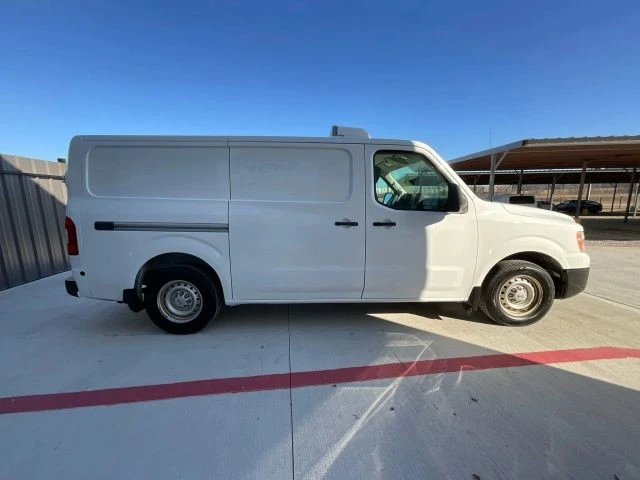 2016 Nissan NV2500 - Image 14 of 31