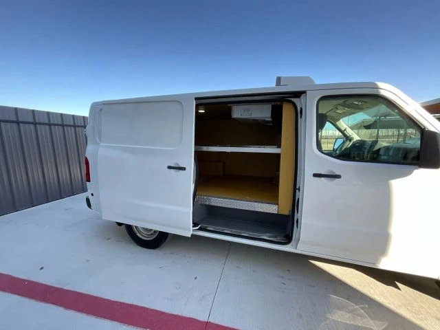 2016 Nissan NV2500 - Image 23 of 31