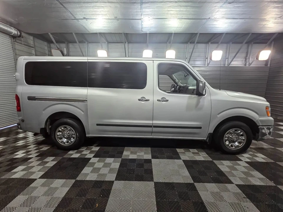 2016 Nissan NV3500 - Image 9 of 21