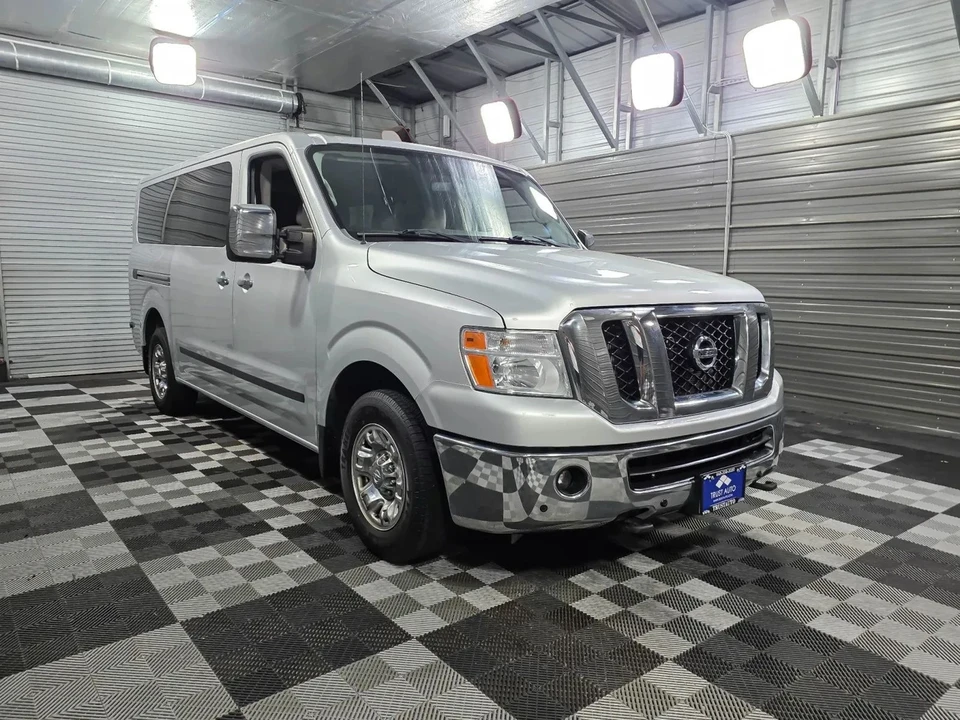2016 Nissan NV3500 - Image 4 of 21