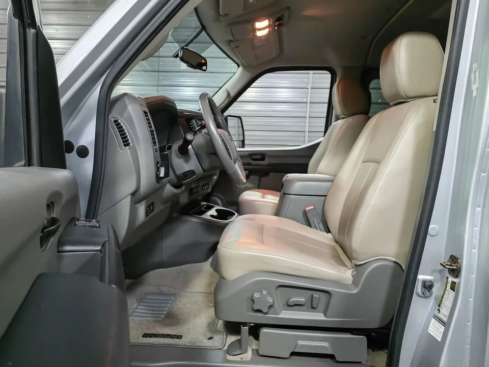 2016 Nissan NV3500 - Image 15 of 21