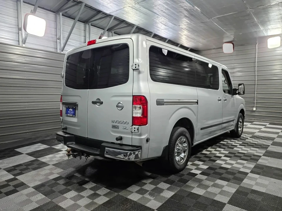 2016 Nissan NV3500 - Image 5 of 21