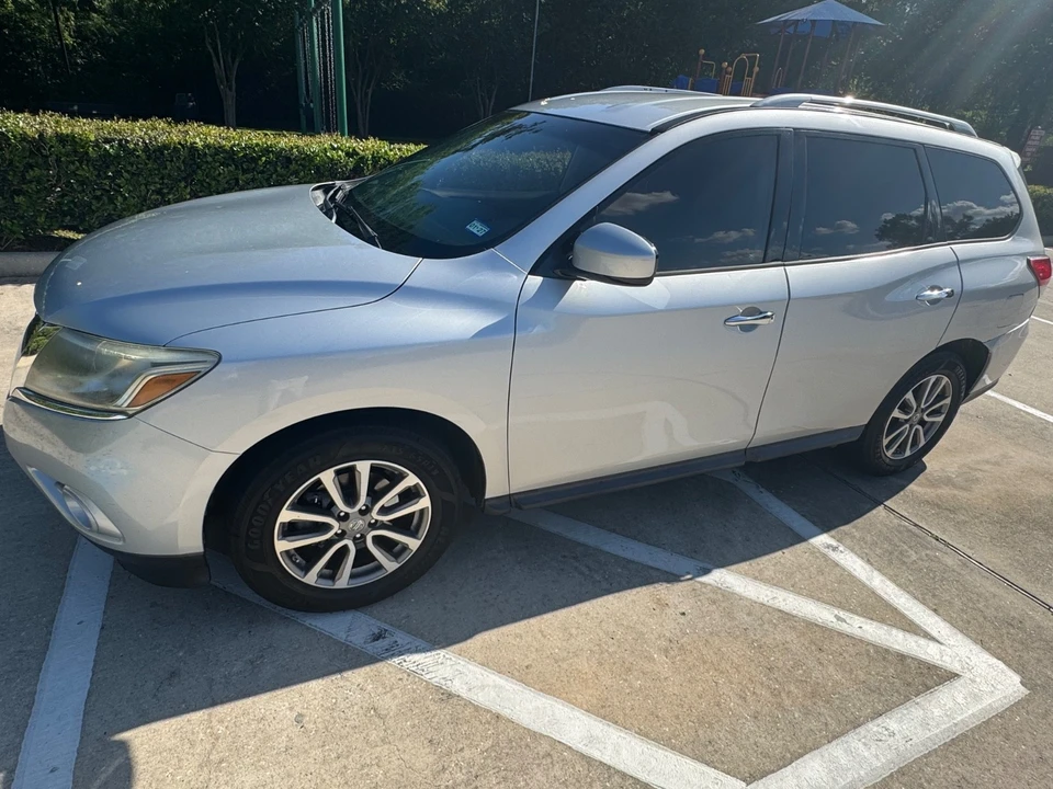 2016 Nissan Pathfinder 4th Gen - Image 15 of 15