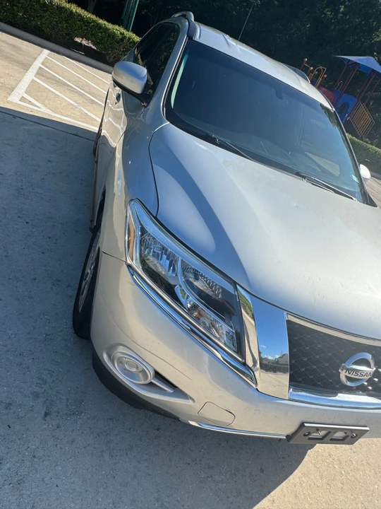 2016 Nissan Pathfinder 4th Gen - Image 2 of 15