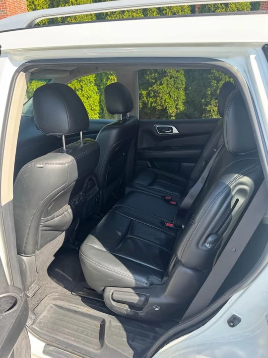 2016 Nissan Pathfinder 4th Gen - Image 14 of 18