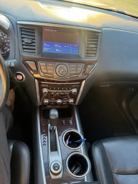 2016 Nissan Pathfinder 4th Gen - Image 11 of 18
