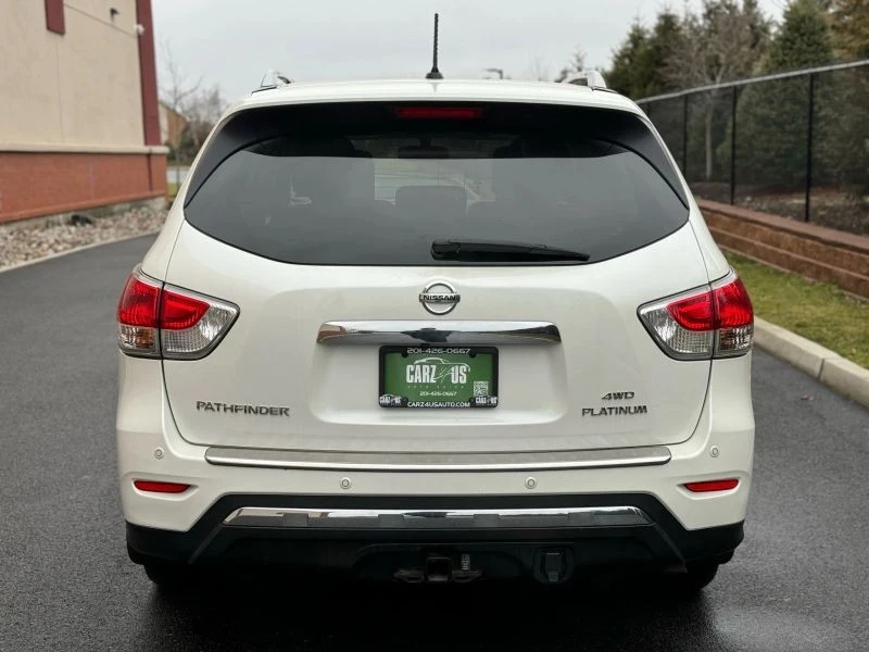 2016 Nissan Pathfinder 4th Gen - Image 9 of 12