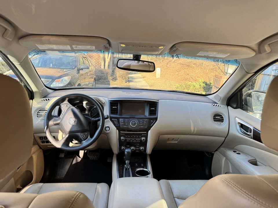 2016 Nissan Pathfinder 4th Gen - Image 10 of 12