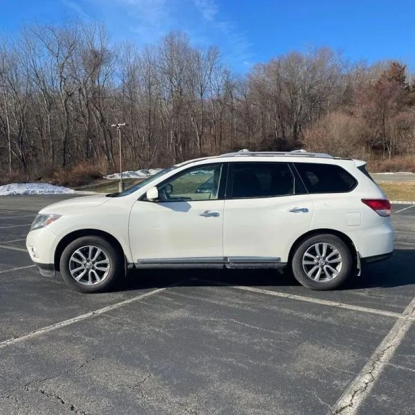 2016 Nissan Pathfinder 4th Gen - Image 3 of 12