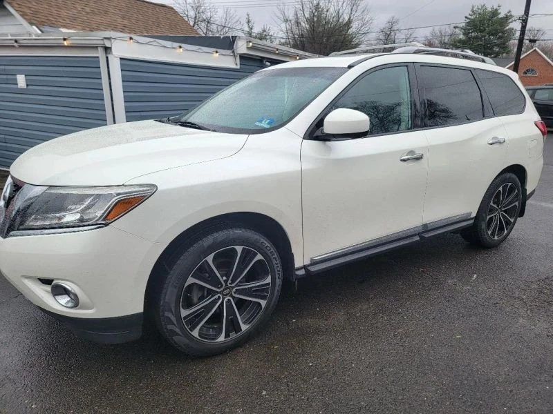 2016 Nissan Pathfinder 4th Gen - Image 2 of 12