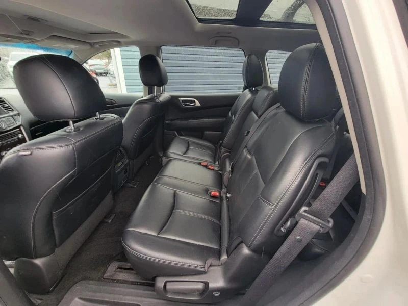 2016 Nissan Pathfinder 4th Gen - Image 11 of 12
