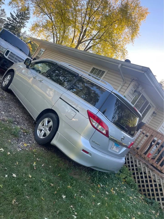2016 Nissan Quest - Image 3 of 3