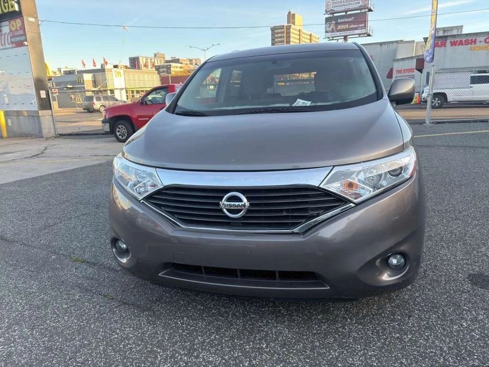 2016 Nissan Quest - Image 2 of 17