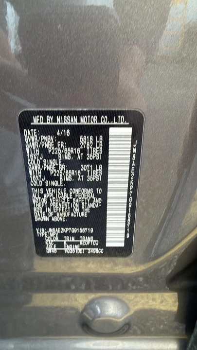 2016 Nissan Quest - Image 9 of 17