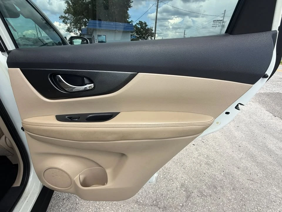 2016 Nissan Rogue - Image 20 of 20