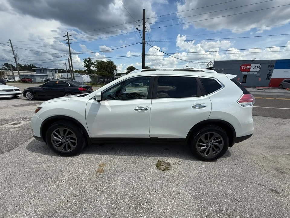 2016 Nissan Rogue - Image 4 of 20