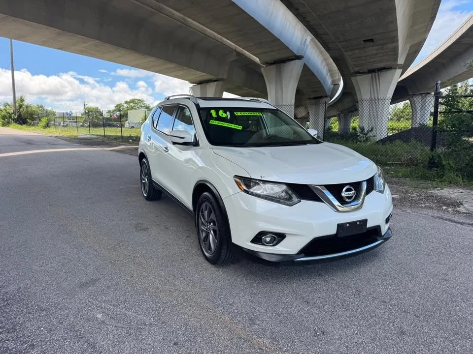 2016 Nissan Rogue - Image 3 of 5