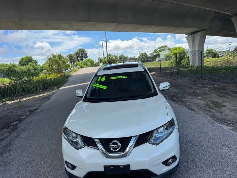 2016 Nissan Rogue - Image 5 of 5