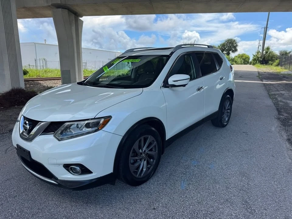 2016 Nissan Rogue - Image 2 of 5