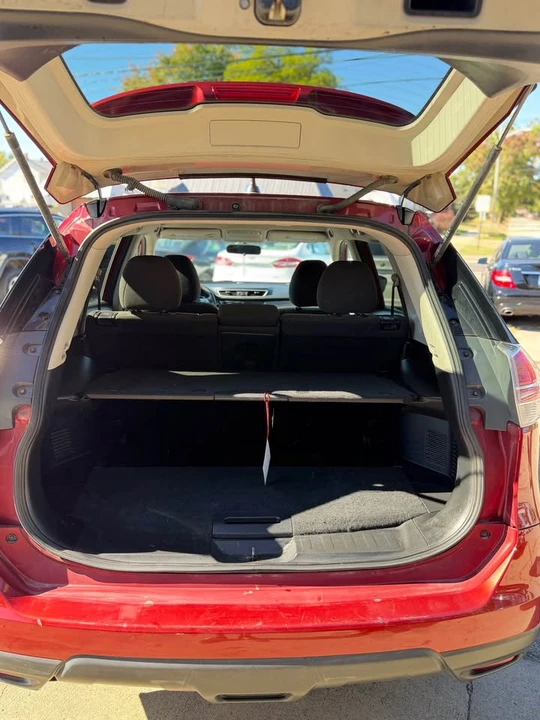 2016 Nissan Rogue - Image 7 of 16