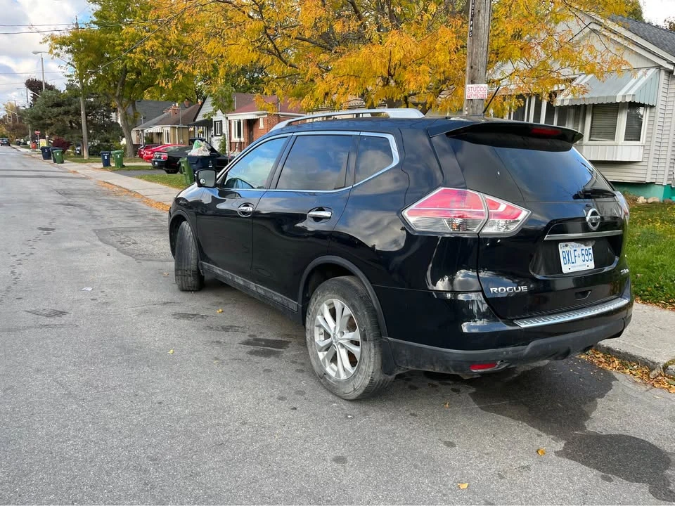 2016 Nissan Rogue - Image 3 of 7