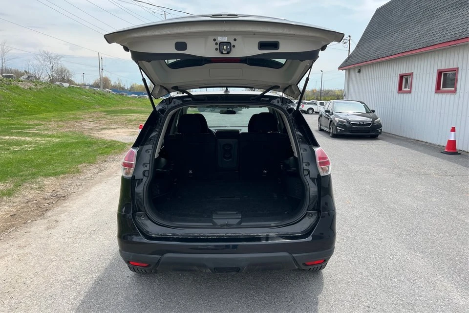 2016 Nissan Rogue - Image 12 of 20