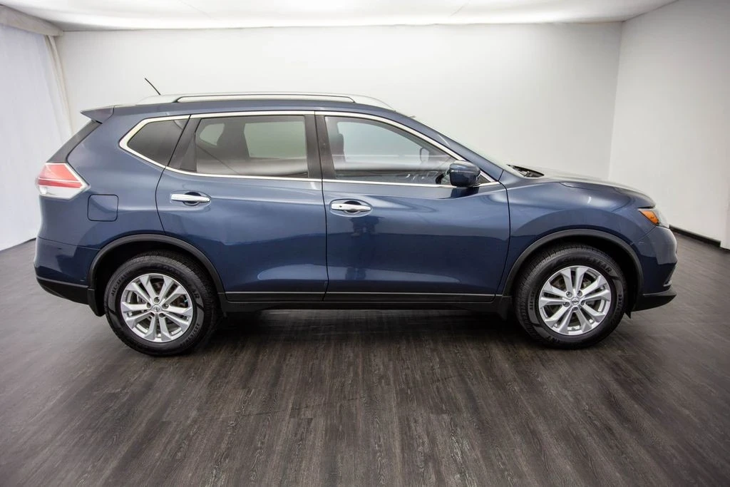 2016 Nissan Rogue - Image 6 of 12