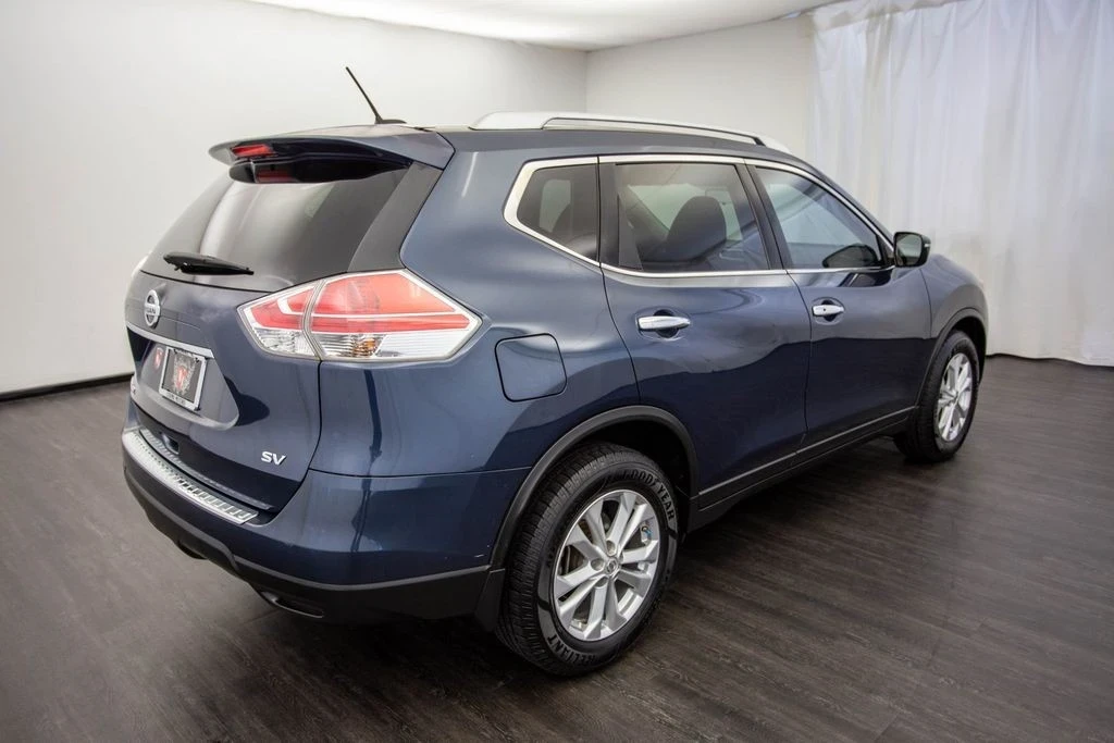 2016 Nissan Rogue - Image 10 of 12