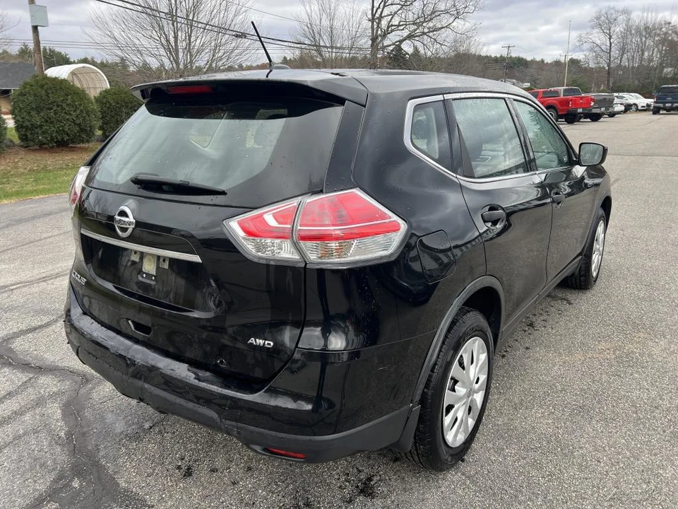 2016 Nissan Rogue - Image 8 of 12