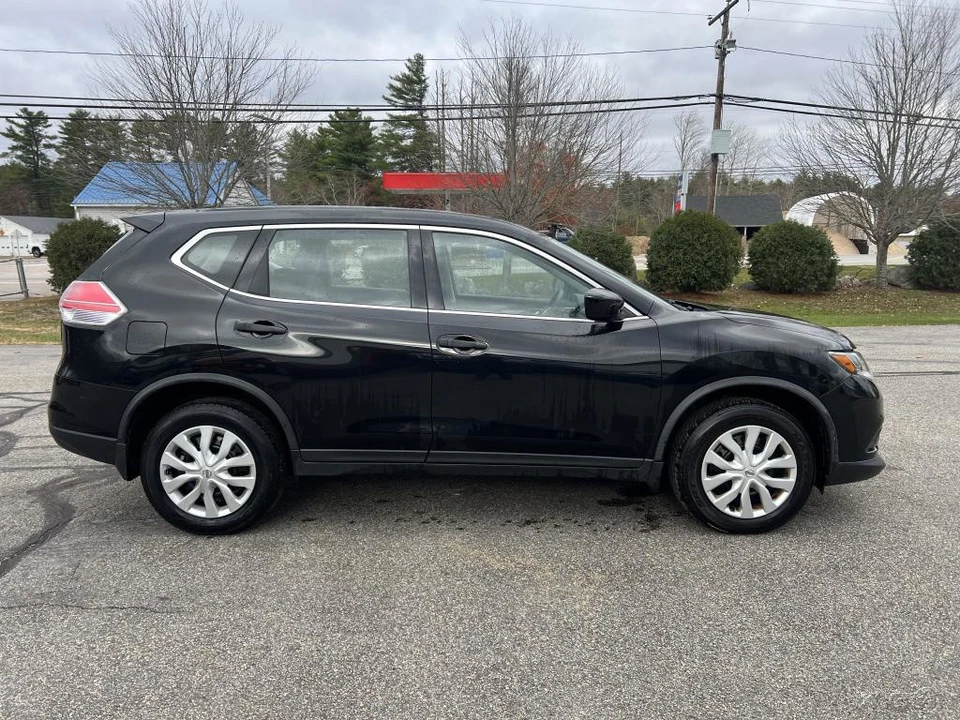 2016 Nissan Rogue - Image 2 of 12