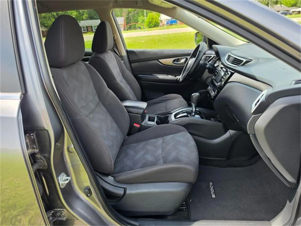 2016 Nissan Rogue - Image 31 of 31