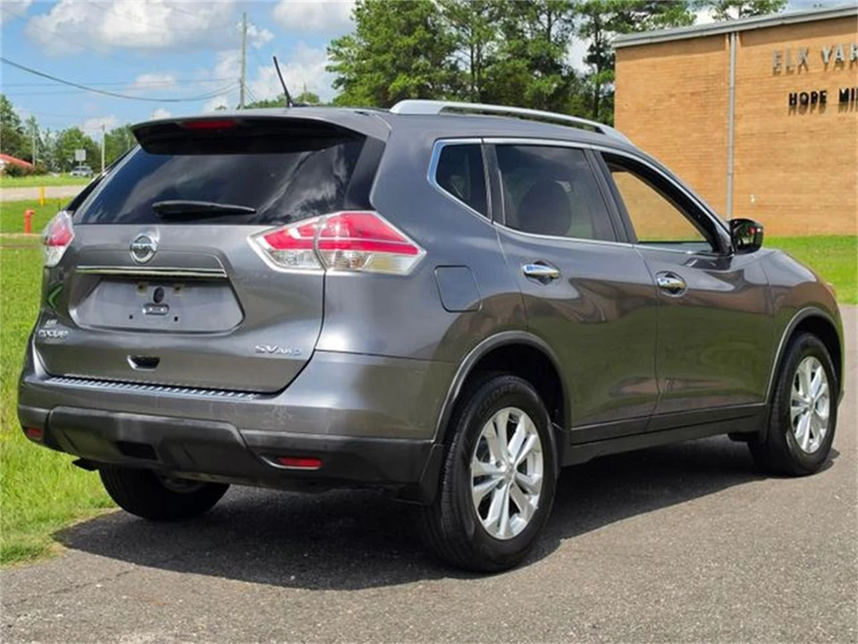 2016 Nissan Rogue - Image 7 of 31