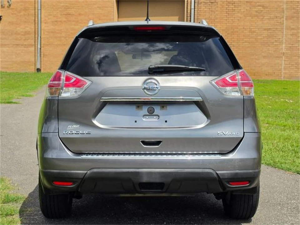2016 Nissan Rogue - Image 9 of 31