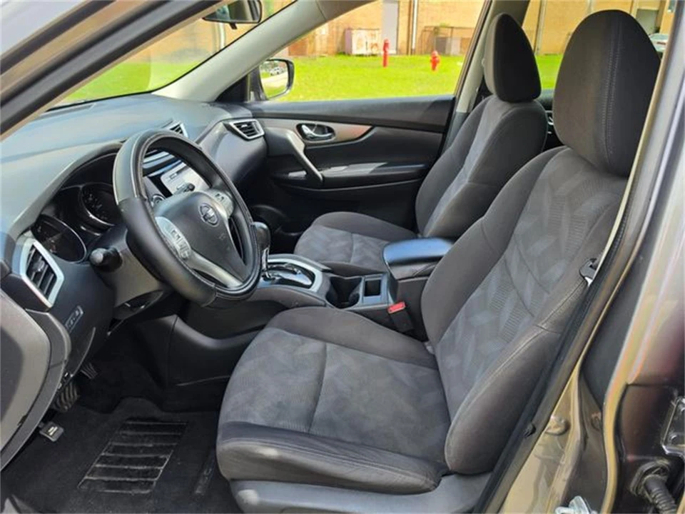2016 Nissan Rogue - Image 15 of 31
