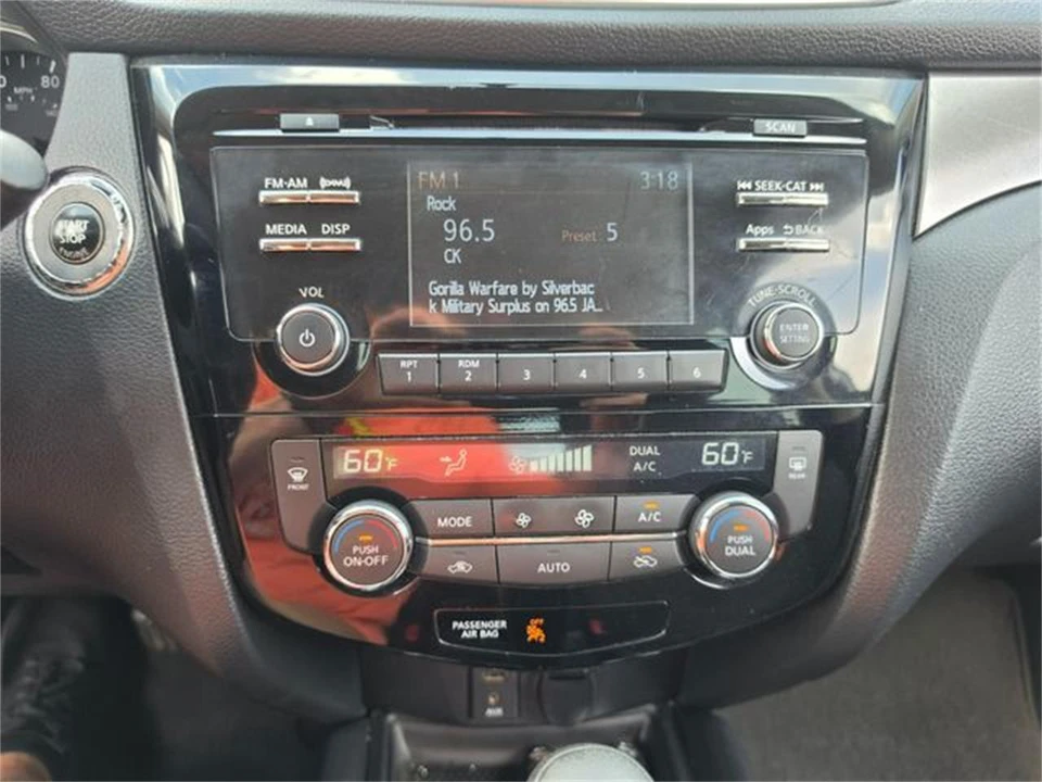 2016 Nissan Rogue - Image 20 of 31
