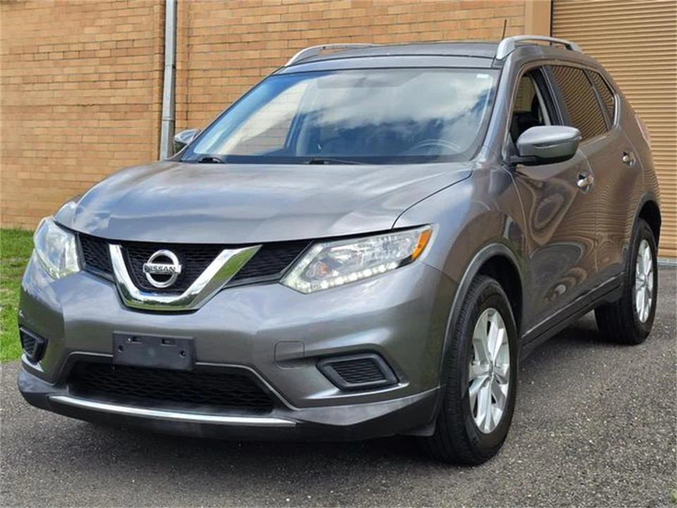 2016 Nissan Rogue - Image 2 of 31