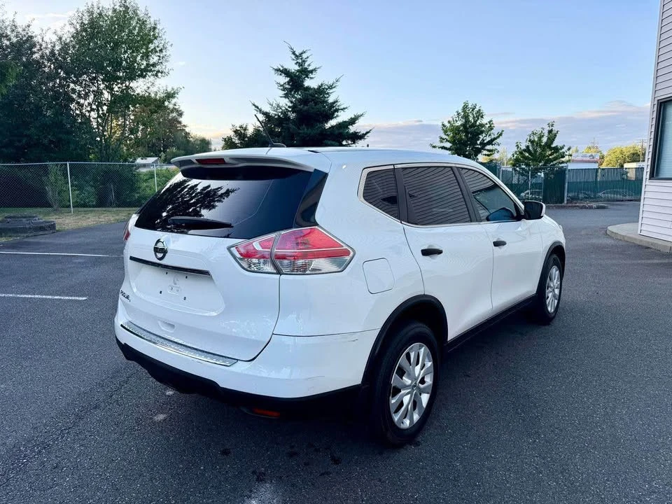 2016 Nissan Rogue - Image 5 of 17