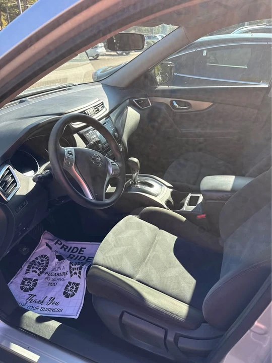 2016 Nissan Rogue - Image 7 of 16